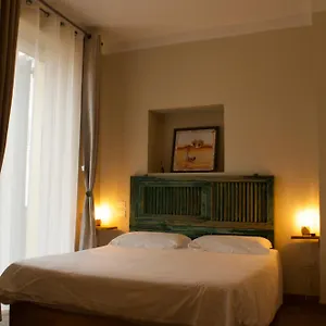https://piccolo-borgo.hotelitalianriviera.com